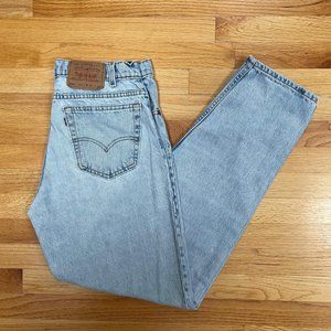 Vintage Levi's 550 relaxed fit tapered leg 32"